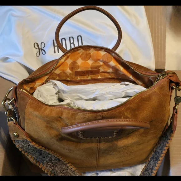 NEW WITH TAG Hobo Bag Sheila Large Sachel In Tan Suede Leather With Gutar Strap - Picture 7 of 10